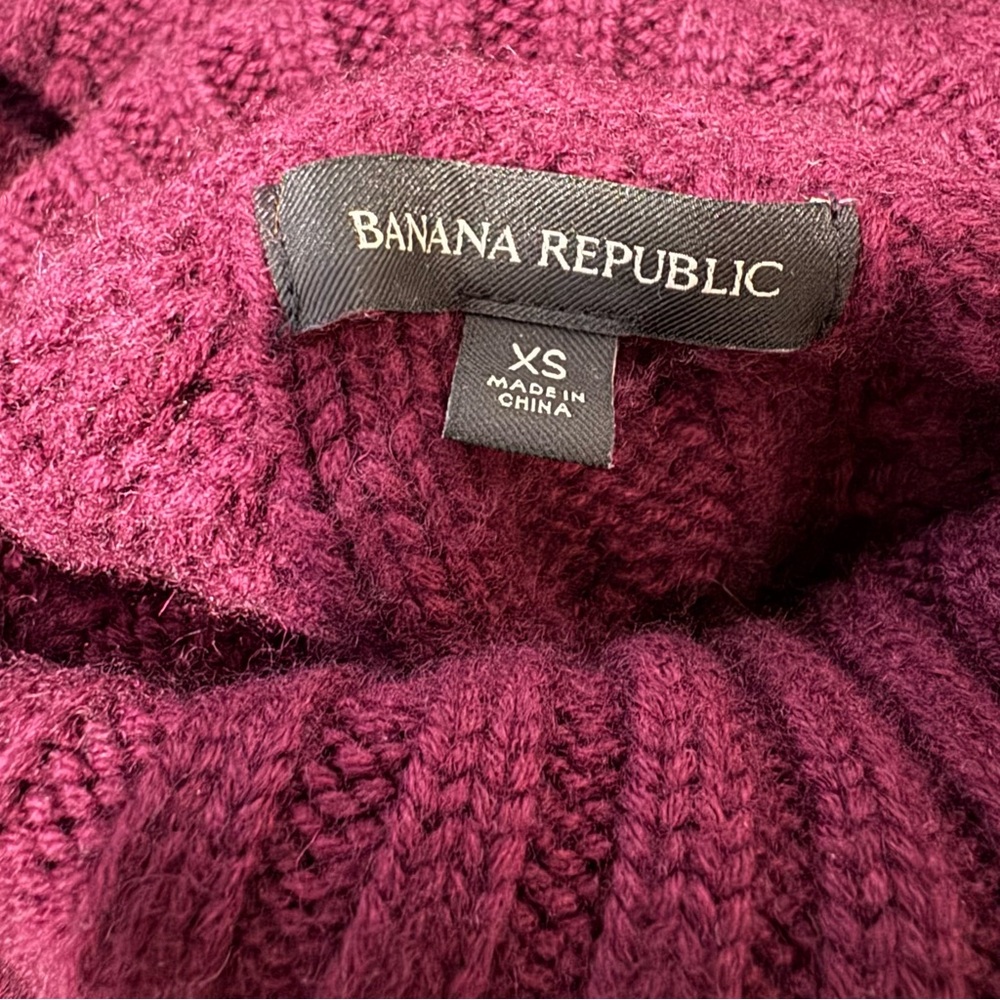 Banana Republic Fuchsia Turtleneck Merino Wool/Cashmere Sweater - Picture 2 of 11
